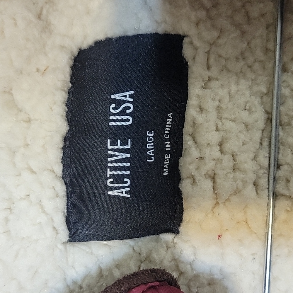 Vest - Picture 3 of 4